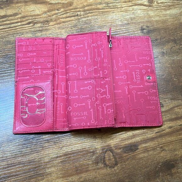Fossil Pink Red Cow Hide Leather Bifold Wallet Snap Closure - Picture 6 of 13
